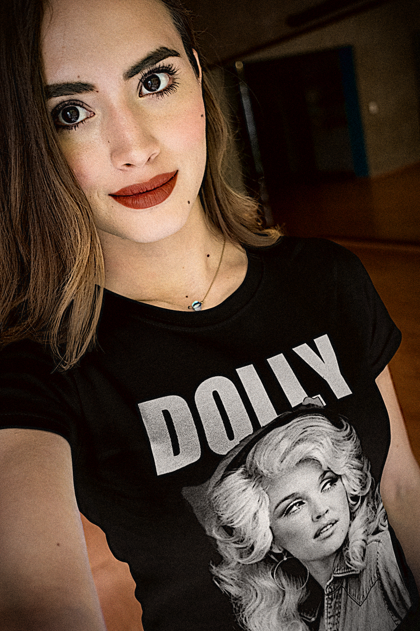 DOLLY | Dolly Parton BW Portrait | Relaxed Fit Women's Tee