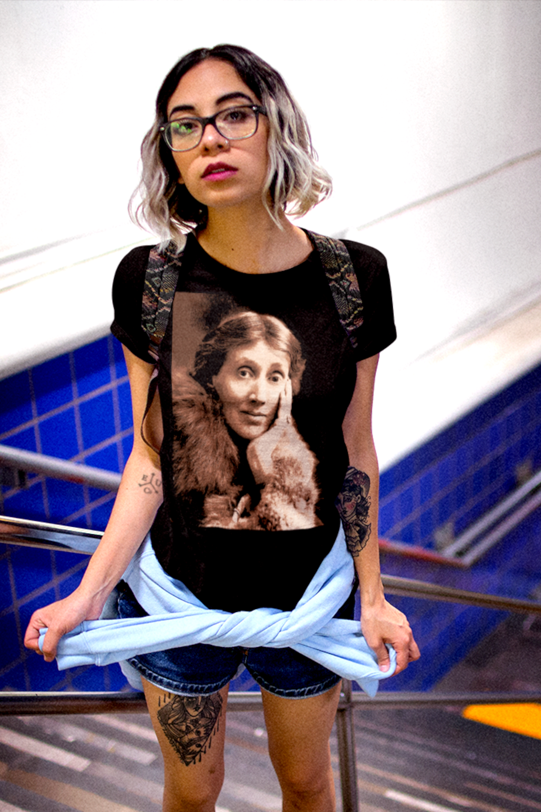 Virginia Woolf | sepia | Relaxed Fit Women's Tee