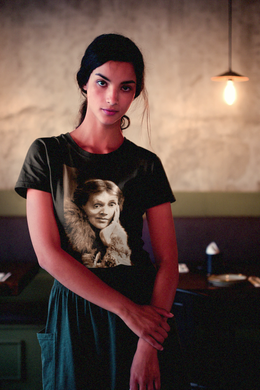 Virginia Woolf | sepia | Relaxed Fit Women's Tee